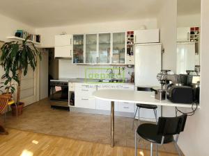 Prodej bytu 2+kk, Praha - Bubeneč, Ve struhách, 49 m2