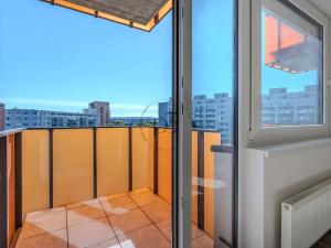 Pronájem bytu 1+kk, Praha - Horní Měcholupy, Bolevecká, 29 m2