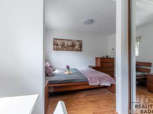 Prodej obchodního prostoru, Praha, Vačkářova, 216 m2