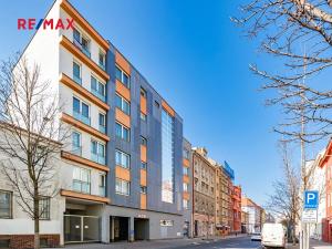 Pronájem bytu 1+kk, Praha - Vršovice, Petrohradská, 29 m2
