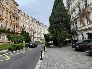 Prodej bytu 2+kk, Karlovy Vary, Sadová, 48 m2