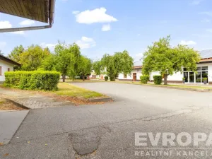 Pronájem skladu, Havlíčkův Brod, okres havlíčkův brod, 8000 m2