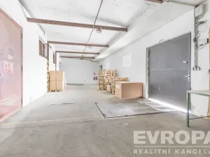 Pronájem skladu, Havlíčkův Brod, okres havlíčkův brod, 8000 m2