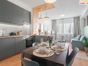 Pronájem bytu 2+kk, Praha - Vysočany, Kolbenova, 45 m2