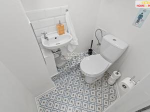 Pronájem bytu 2+kk, Praha - Vysočany, Kolbenova, 45 m2