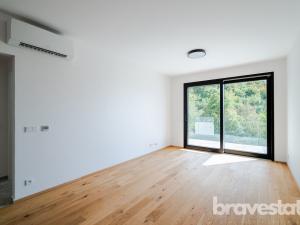 Pronájem bytu 2+kk, Praha - Modřany, Československého exilu, 72 m2