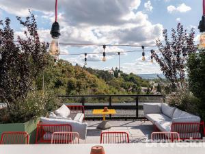 Pronájem bytu 2+kk, Praha - Modřany, Československého exilu, 72 m2