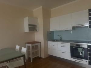 Pronájem bytu 2+kk, Praha - Stodůlky, Svitákova, 55 m2