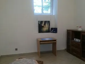 Pronájem kanceláře, Praha - Vinohrady, Lužická, 38 m2
