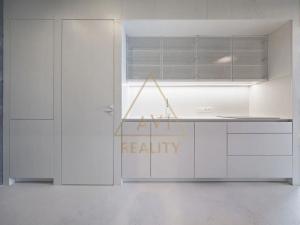 Pronájem atypického bytu, Praha - Modřany, Československého exilu, 41 m2