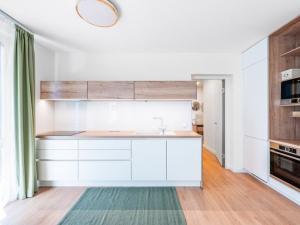Pronájem bytu 3+kk, Praha - Vinohrady, U Zvonařky, 66 m2