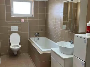 Pronájem bytu 2+kk, Kostelec nad Labem, Neratovická, 51 m2