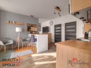 Prodej bytu 2+kk, Stod, Komenského nám., 54 m2
