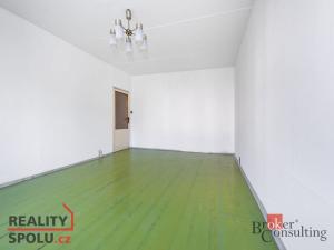 Prodej bytu 1+1, Hrádek - Nová Huť, 1. máje, 39 m2