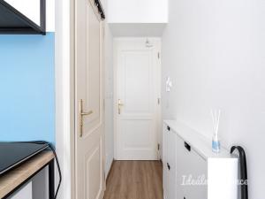 Pronájem bytu 1+kk, Praha - Vršovice, Černomořská, 18 m2