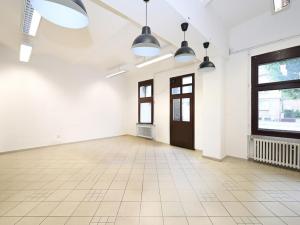 Pronájem obchodního prostoru, Hradec Králové, Pospíšilova, 78 m2