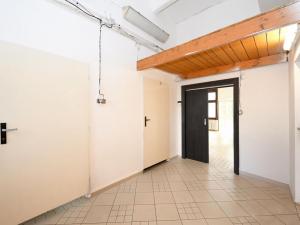 Pronájem obchodního prostoru, Hradec Králové, Pospíšilova, 78 m2