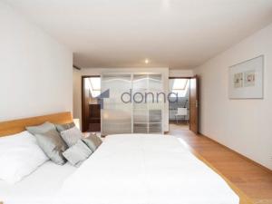 Pronájem bytu 2+kk, Praha, Na výšinách, 76 m2