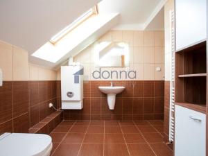 Pronájem bytu 2+kk, Praha, Na výšinách, 76 m2
