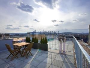 Pronájem bytu 2+kk, Praha, Na výšinách, 76 m2