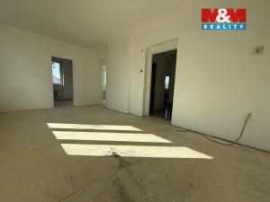 Prodej bytu 3+1, Krupá, 69 m2