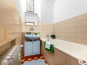 Prodej bytu 1+1, Praha, Bajkalská, 37 m2