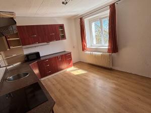 Prodej bytu 2+1, Horní Slavkov, Zahradní, 51 m2