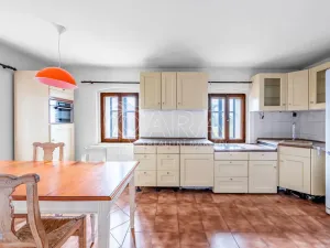 Prodej vícegeneračního domu, Žandov - Radeč, 250 m2