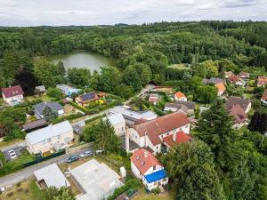 Prodej komerční nemovitosti, Kamenice, Safírová, 800 m2