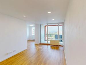 Pronájem bytu 3+kk, Praha - Kobylisy, Famfulíkova, 65 m2