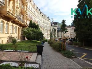 Prodej bytu 4+1, Karlovy Vary, Sadová, 154 m2