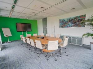 Pronájem kanceláře, Praha - Karlín, Sokolovská, 1400 m2