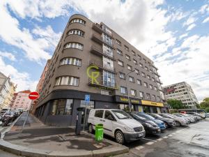 Pronájem bytu 2+kk, Praha - Libeň, Novákových, 45 m2