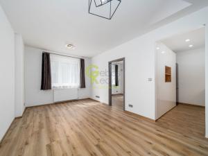 Pronájem bytu 2+kk, Praha - Libeň, Novákových, 45 m2