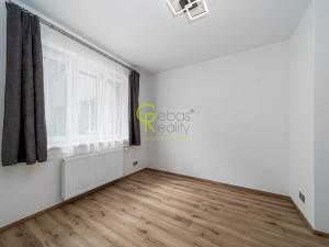 Pronájem bytu 2+kk, Praha - Libeň, Novákových, 45 m2