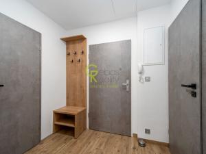 Pronájem bytu 2+kk, Praha - Libeň, Novákových, 45 m2