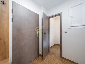 Pronájem bytu 2+kk, Praha - Libeň, Novákových, 45 m2