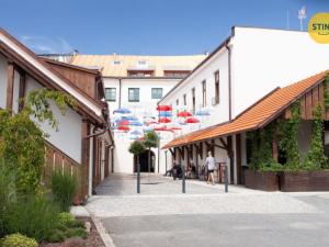 Pronájem bytu 3+kk, Žďár nad Sázavou, nám. Republiky, 126 m2