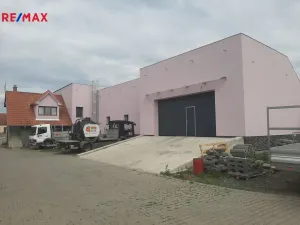 Pronájem obchodního prostoru, Měnín, 444 m2