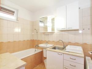 Pronájem kanceláře, Praha - Smíchov, U Plátenice, 100 m2