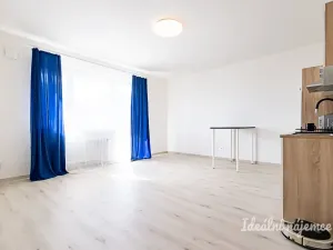 Pronájem bytu 1+kk, Praha - Kbely, Sedlářova, 34 m2