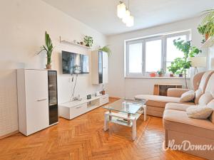 Prodej bytu 2+1, Rosice, Husova čtvrť, 58 m2