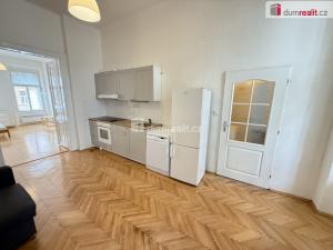Pronájem bytu 2+kk, Praha - Smíchov, Klicperova, 60 m2