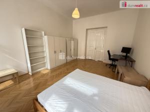Pronájem bytu 2+kk, Praha - Smíchov, Klicperova, 60 m2