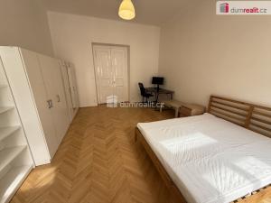 Pronájem bytu 2+kk, Praha - Smíchov, Klicperova, 60 m2