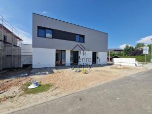 Prodej bytu 3+kk, Slatina, 84 m2