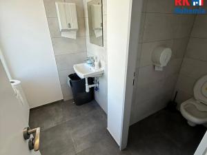 Prodej kanceláře, Řepov, 8000 m2
