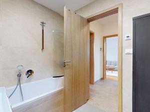Pronájem bytu 2+kk, Praha - Jinonice, Vladimíra Kobranova, 56 m2