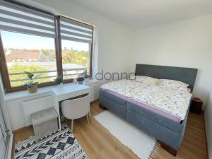 Pronájem bytu 2+kk, Praha, U jízdárny, 52 m2