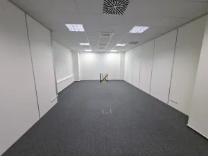 Pronájem kanceláře, Praha - Horní Počernice, Sezemická, 314 m2